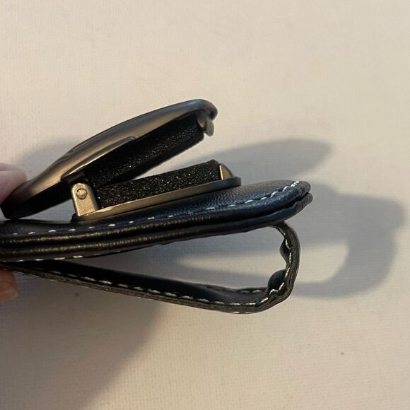 BMW Logo Sunglass Holder for Car Black PU Leather NWT - Picture 10 of 12